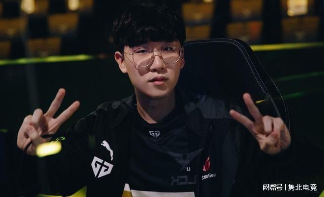 续以稳健的 续以稳健的